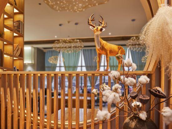 Qilu City Art Hotel 32/39