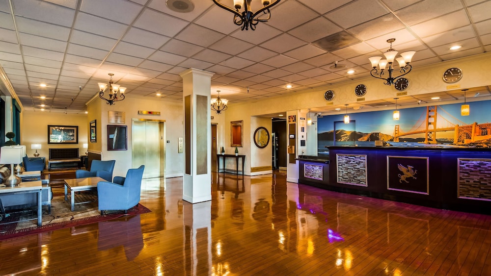 Best Western Plus Grosvenor Airport Hotel 8/48