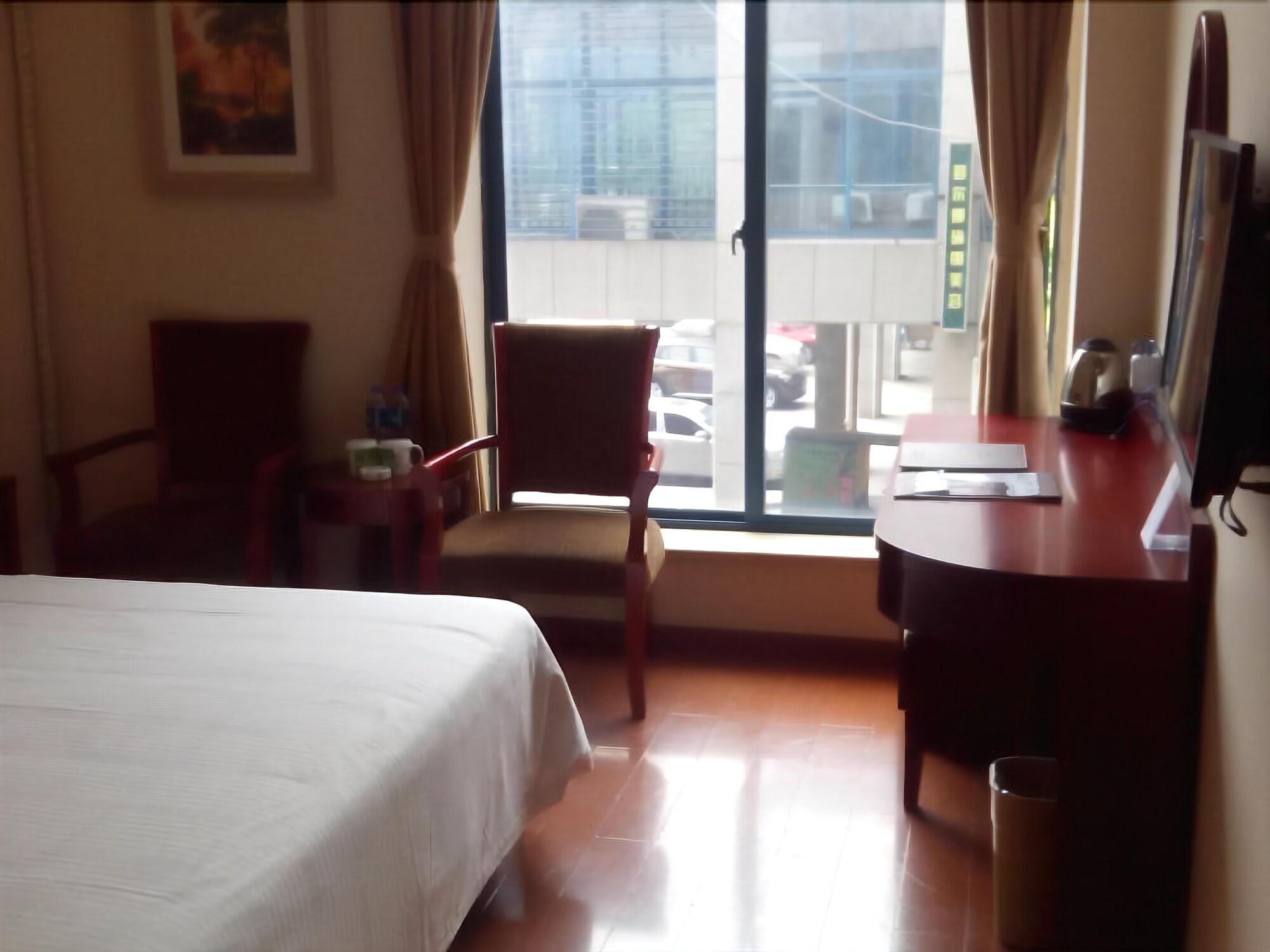 Greentree Inn Zhejiang Jiaxing Zhapu Jiulong Mountain Express Hotel 15/46