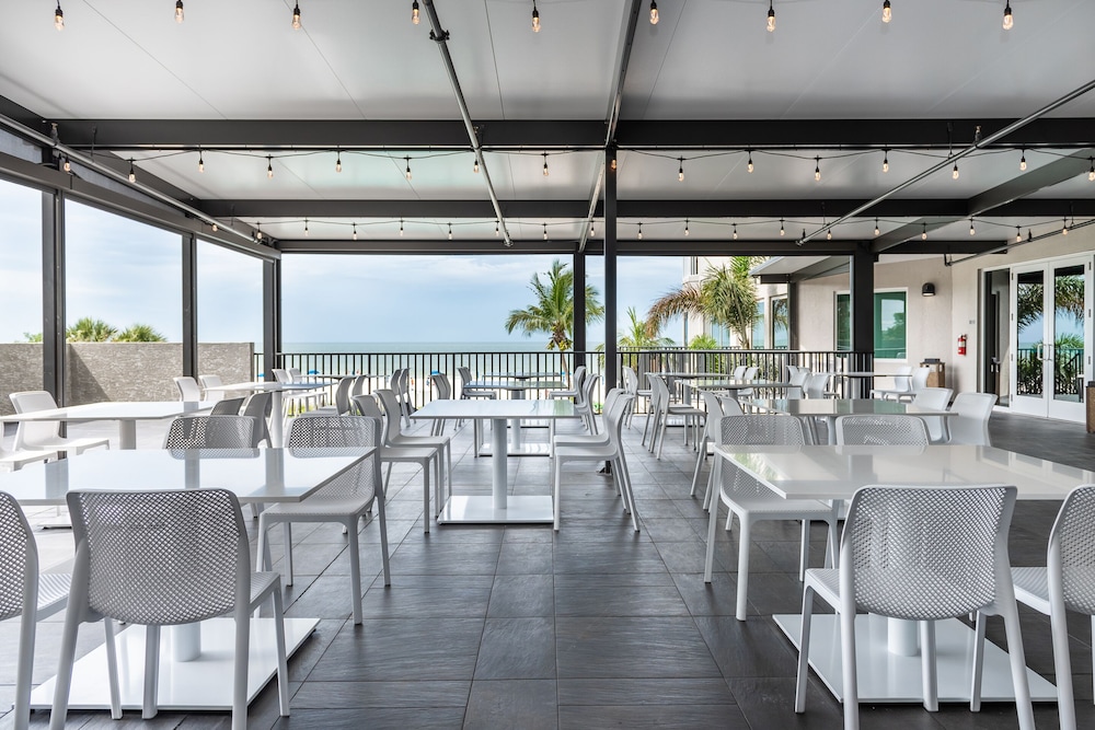 Diamondhead Beach Resort and Spa 23/43