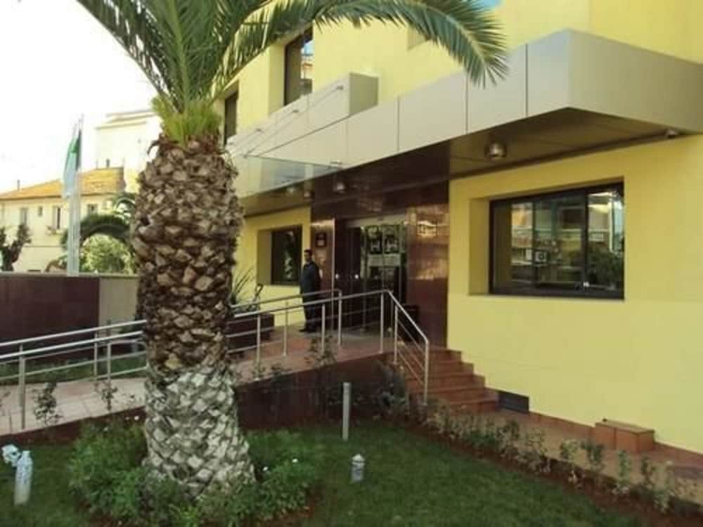 Sweet Hotel 15/17