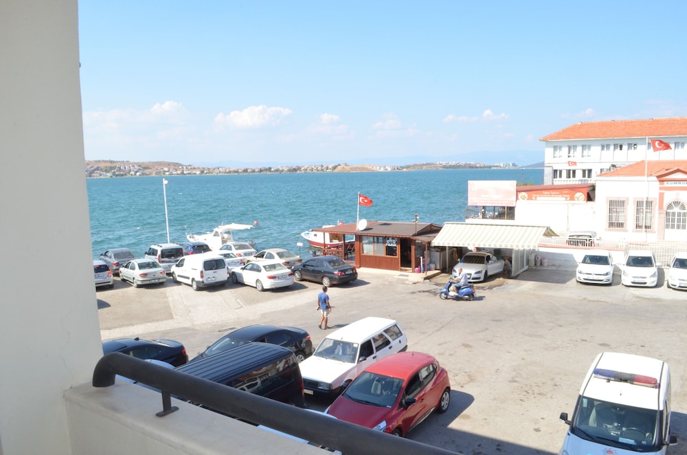 Ayvalik Palas Hotel 40/45