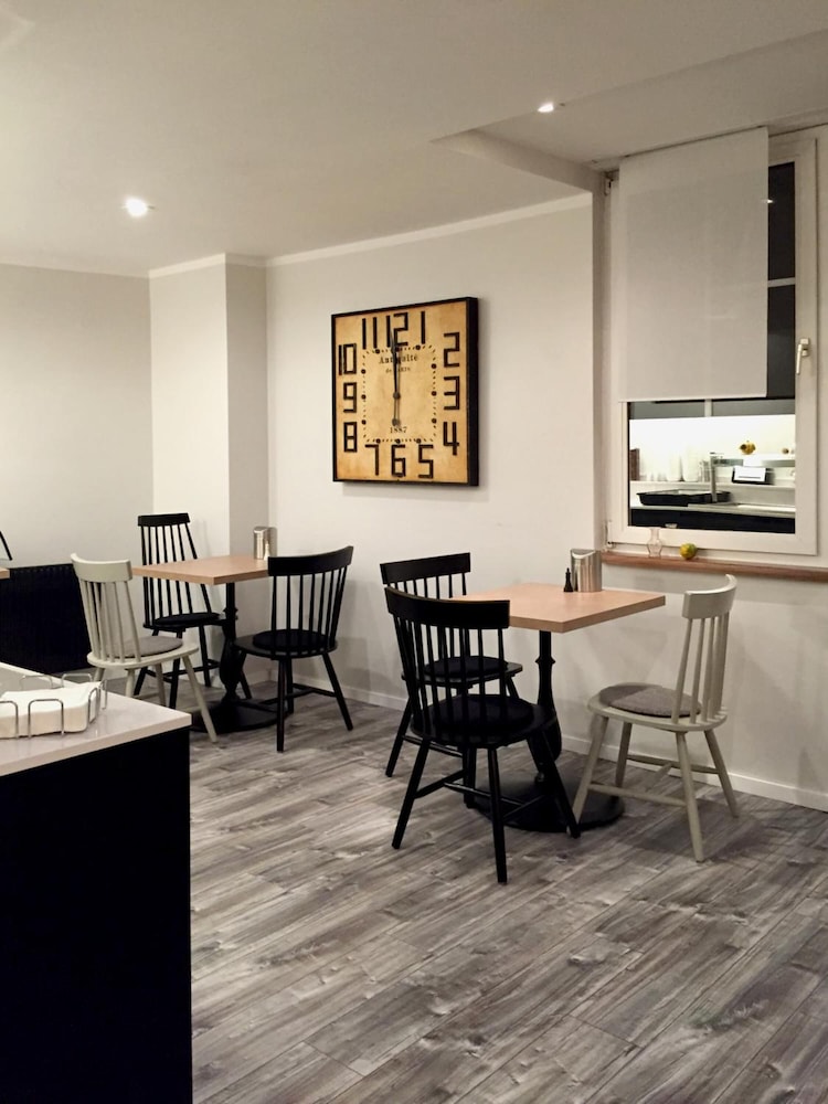 Hotel Calmo 51/58