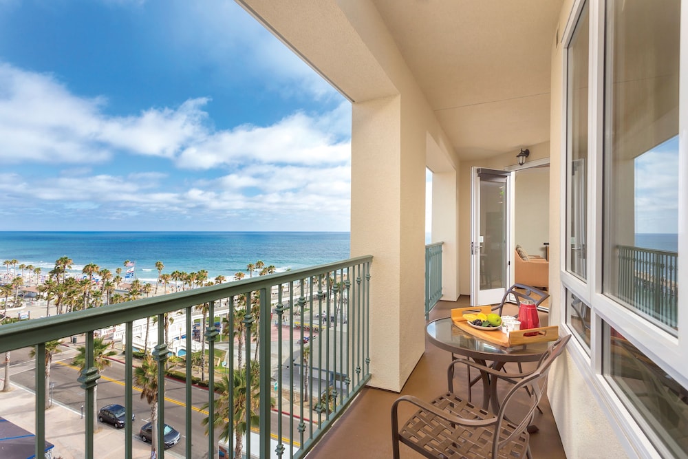Club Wyndham Oceanside Pier Resort 13/39