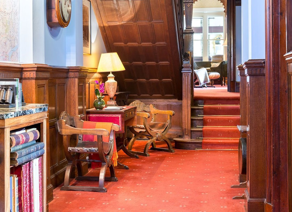 Ravenstone Manor 33/46