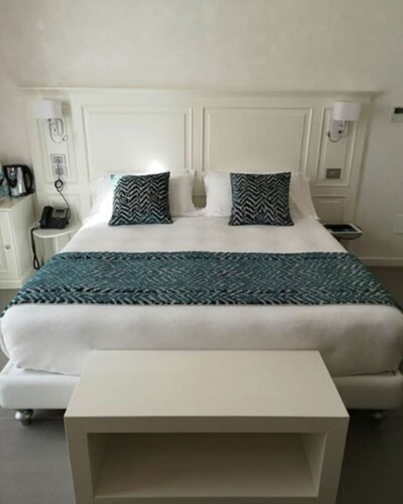 Caportigia Boutique Hotel 73/76