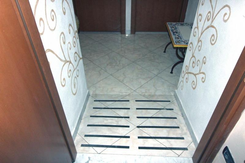 HOTEL DELLA POSTA 61/83