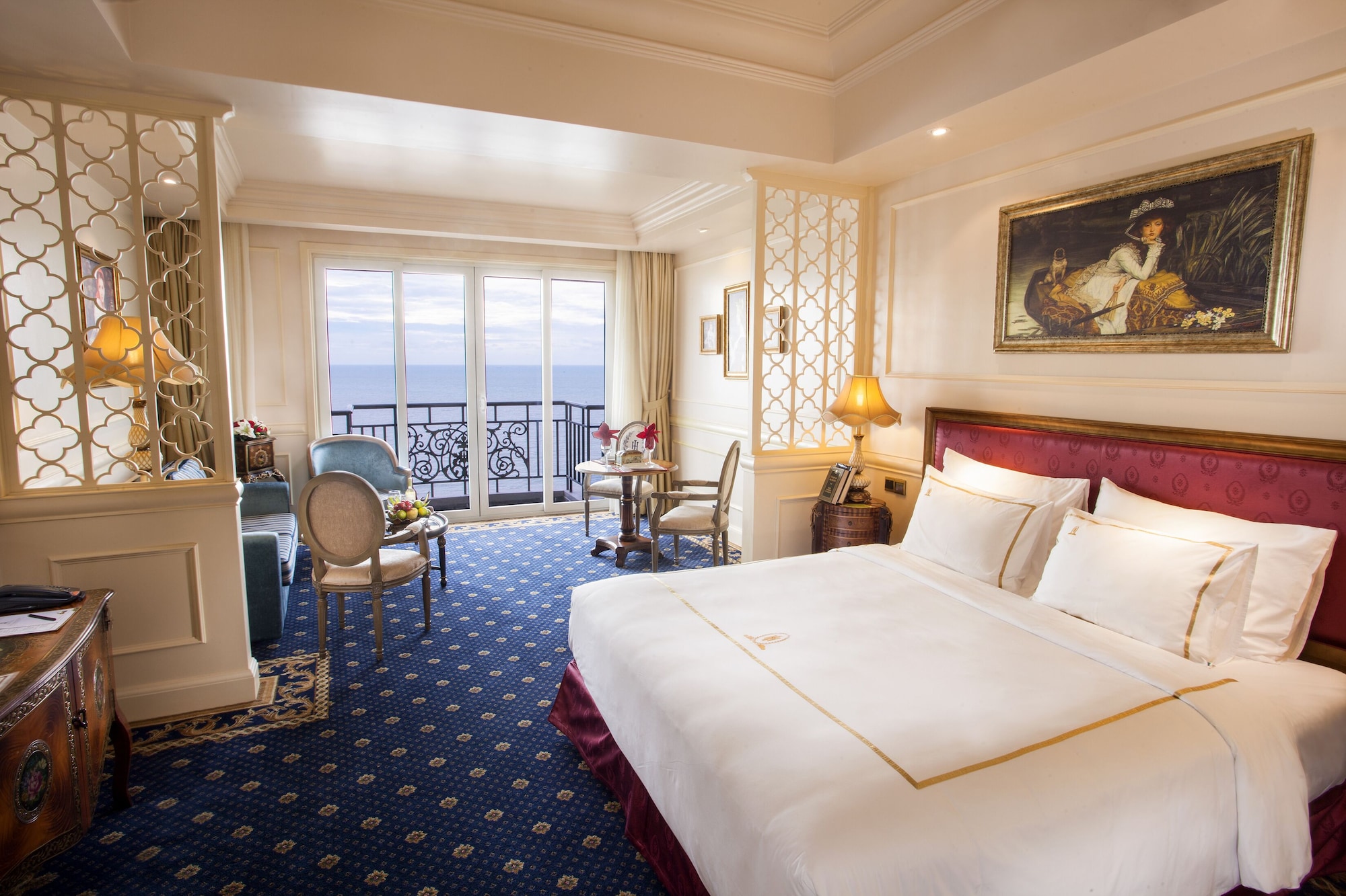 Heritage Deluxe King Ocean View