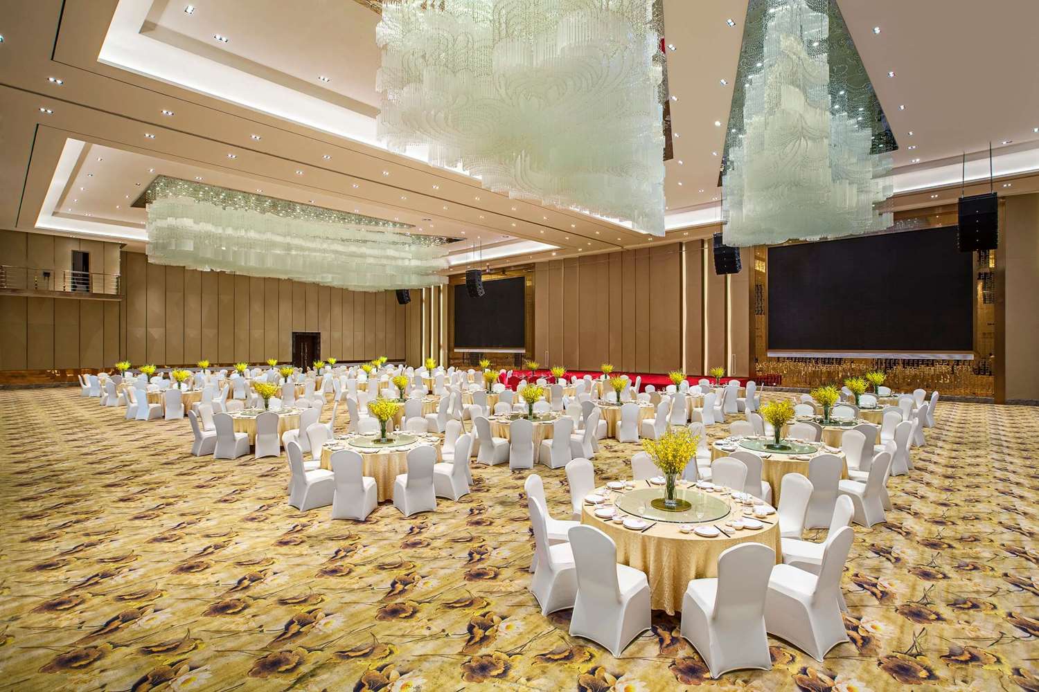 Ramada by Wyndham Taixing 24/31