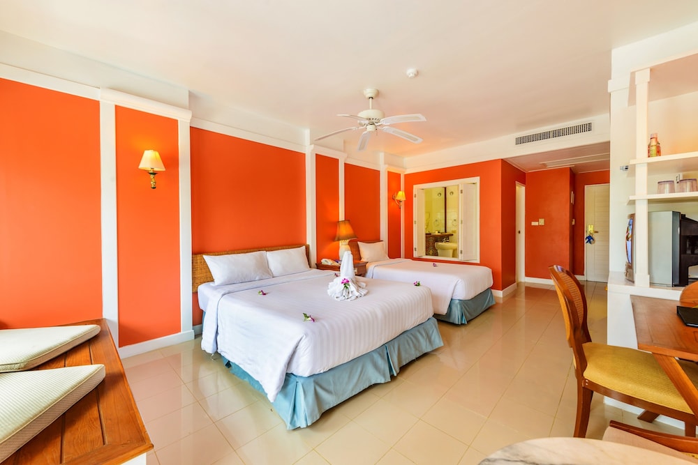 ANDAMAN SEAVIEW HOTEL 33/52