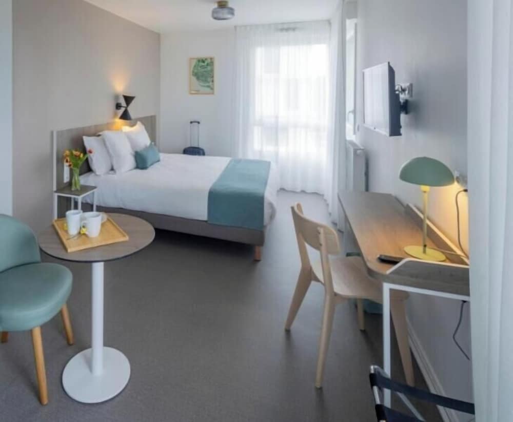 Studio, Double Bed