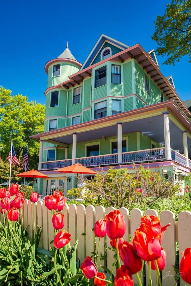 Inn on Mackinac 5/50