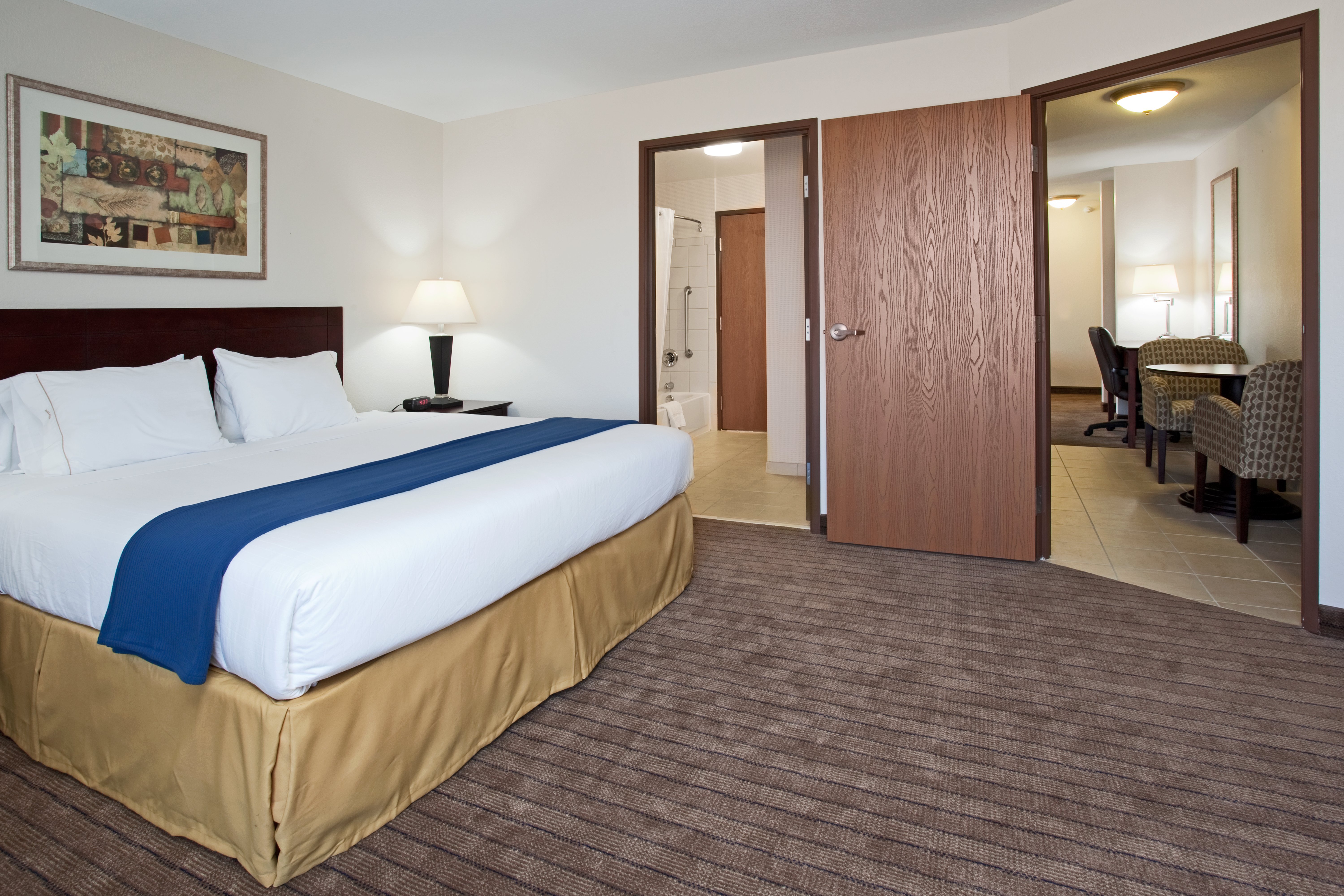 Holiday Inn Express Hotel And Suites Buffalo 29/66