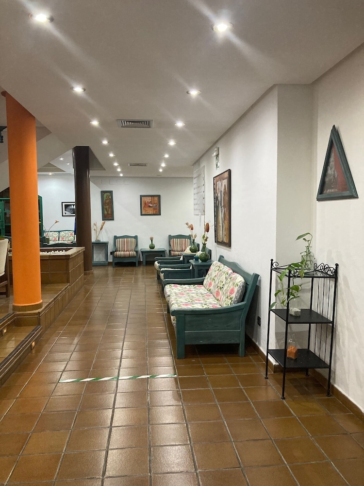 Hotel Almagro 36/73