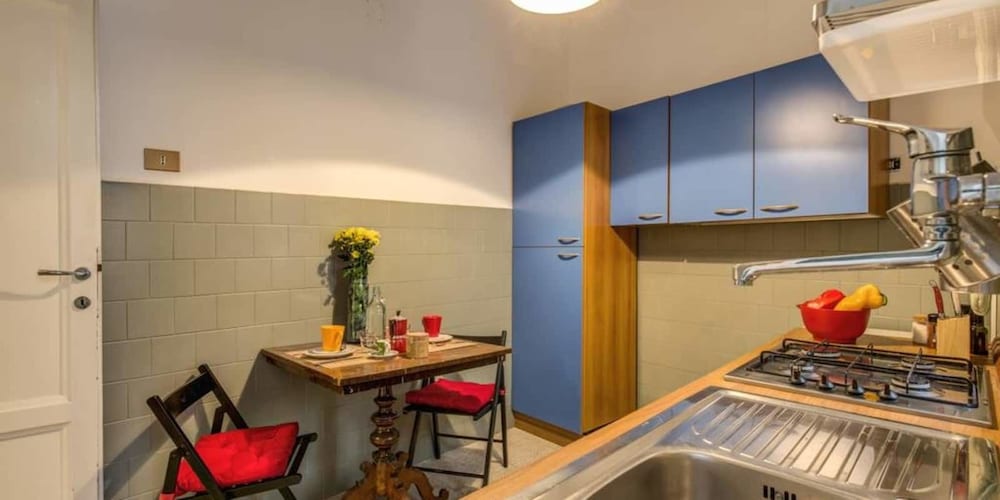 Monti Coliseum 3 bedroom 2nd floor 39/40