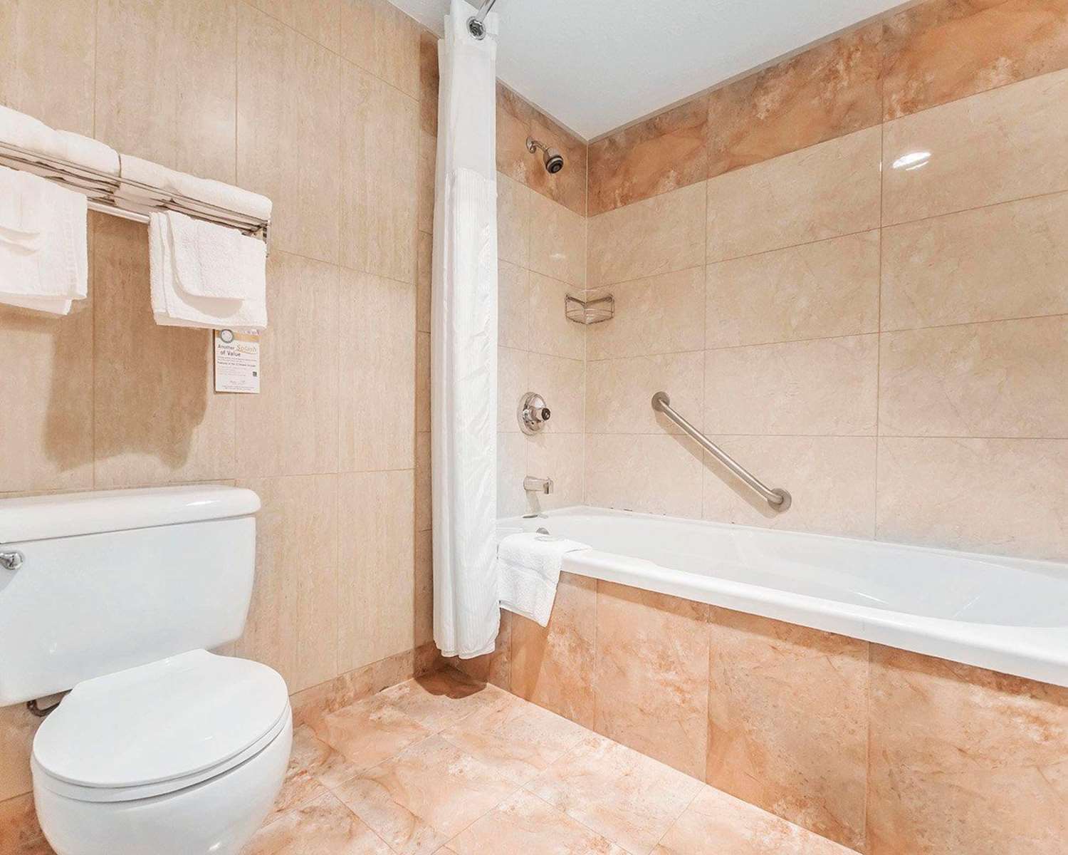 Quality Inn Merritt 55/57