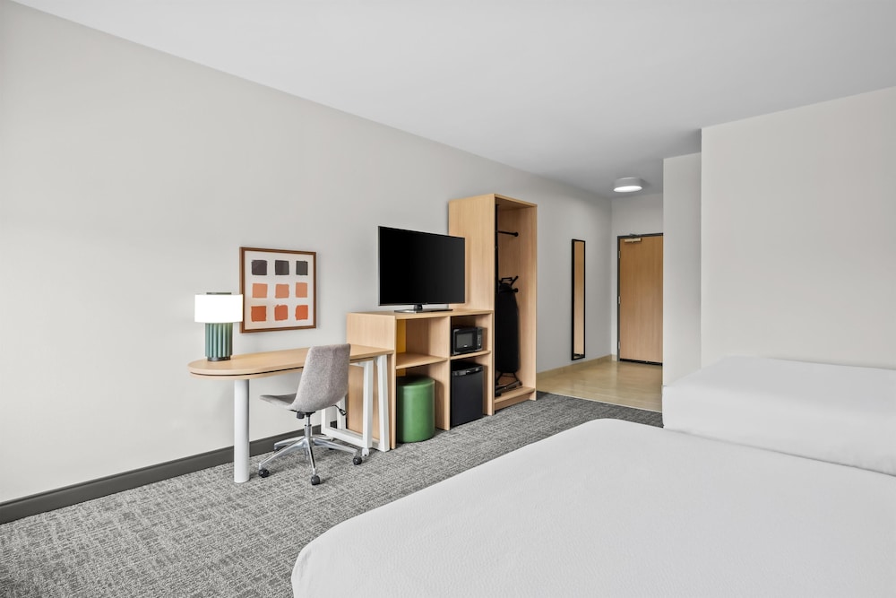 Spark by Hilton Garland Dallas East 34/42
