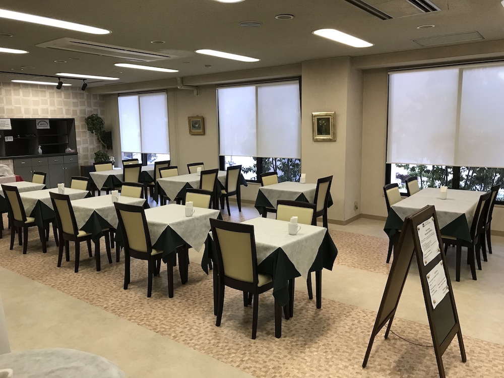Sawa Hotel 60/66