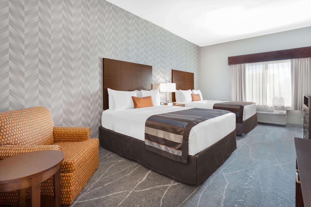 Wingate By Wyndham Tinley Park 17/48