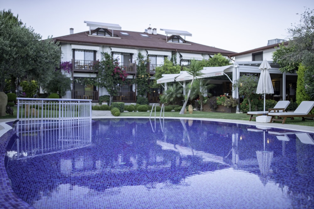 Savana Boutique Hotel 24/50