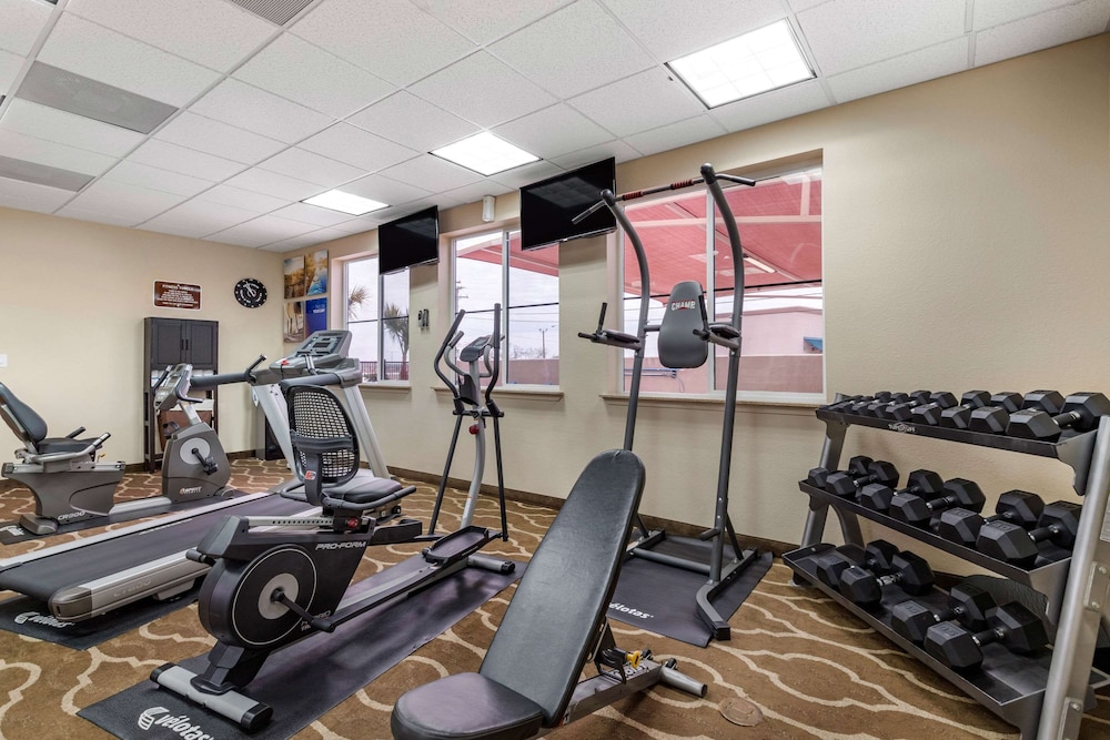 Comfort Inn Suites Lakeside 18/37