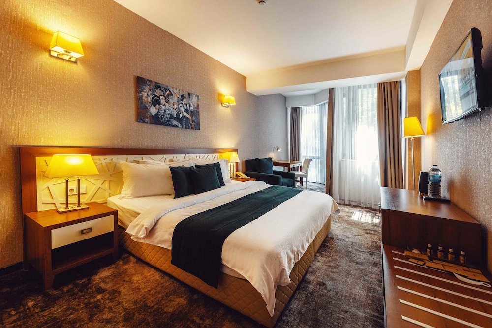 COMFORT, DOUBLE OR TWIN BED