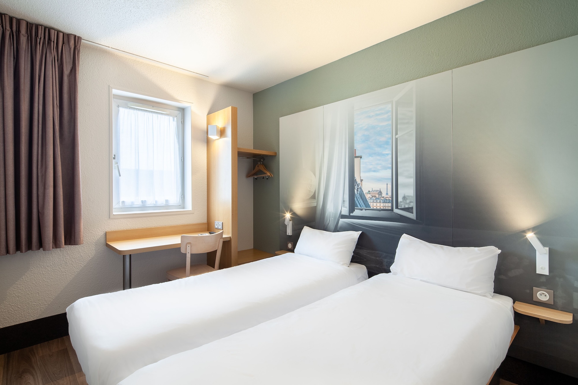 Room at B&B Hotel Saint Michel Sur Orge, BRETIGNY-SUR-ORGE