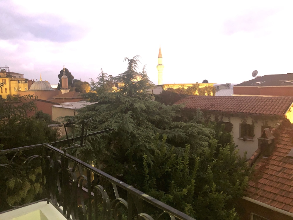 Mehmet Bey Suites 41/49