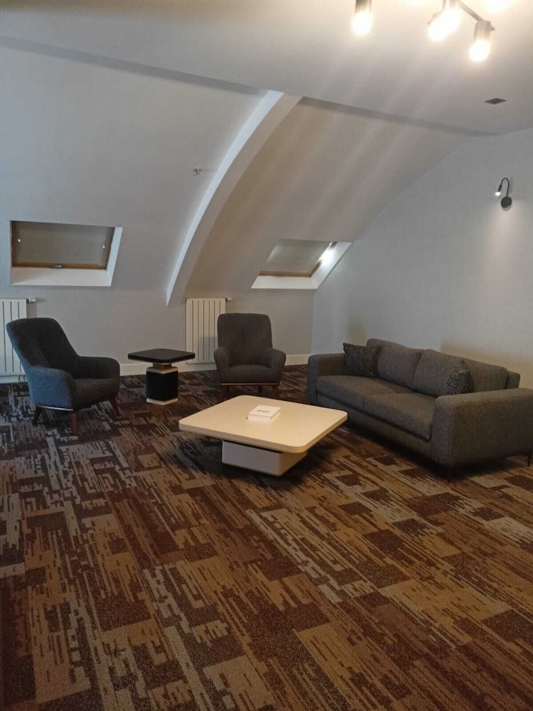 Livello Hotel 79/97