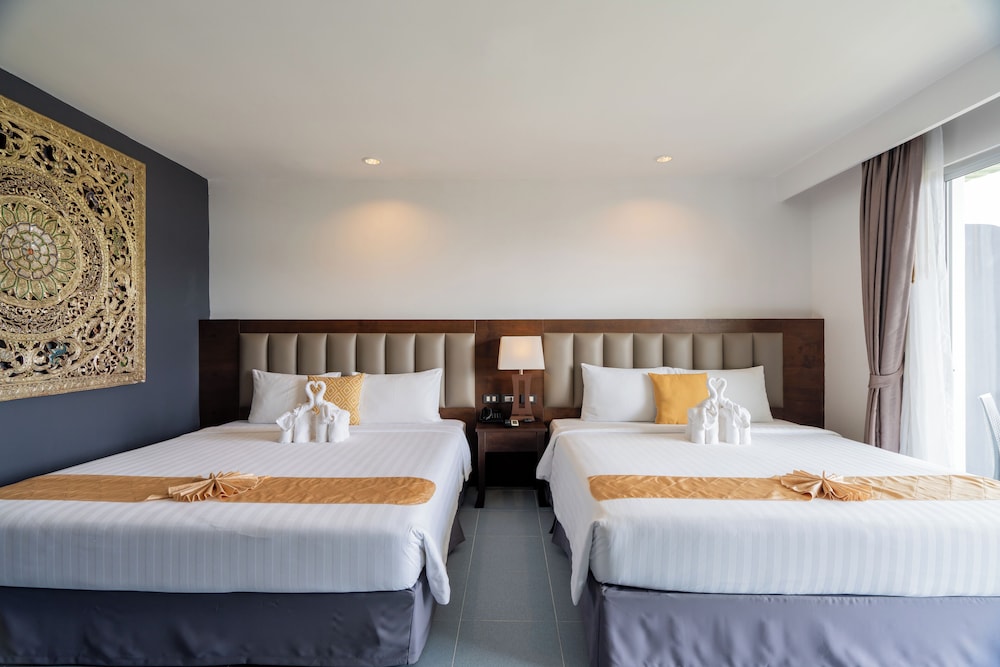 Blue Beach Grand Resort and Spa 10/48