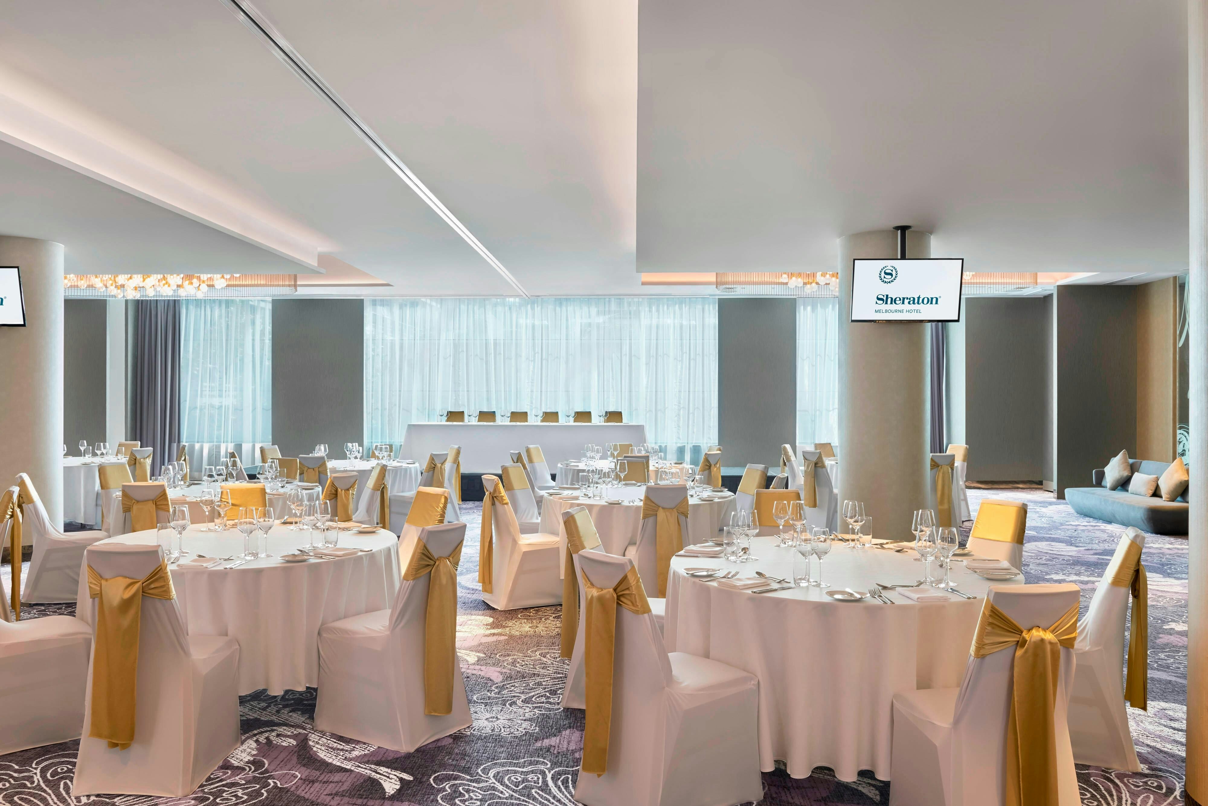 Sheraton Melbourne Hotel 34/37