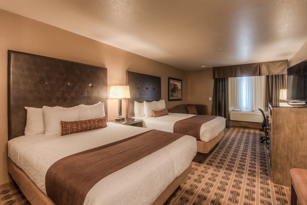 Best Western Plus Yakima Hotel 20/61