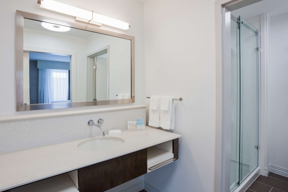 Hampton Inn and Suites Sioux City South 14/44