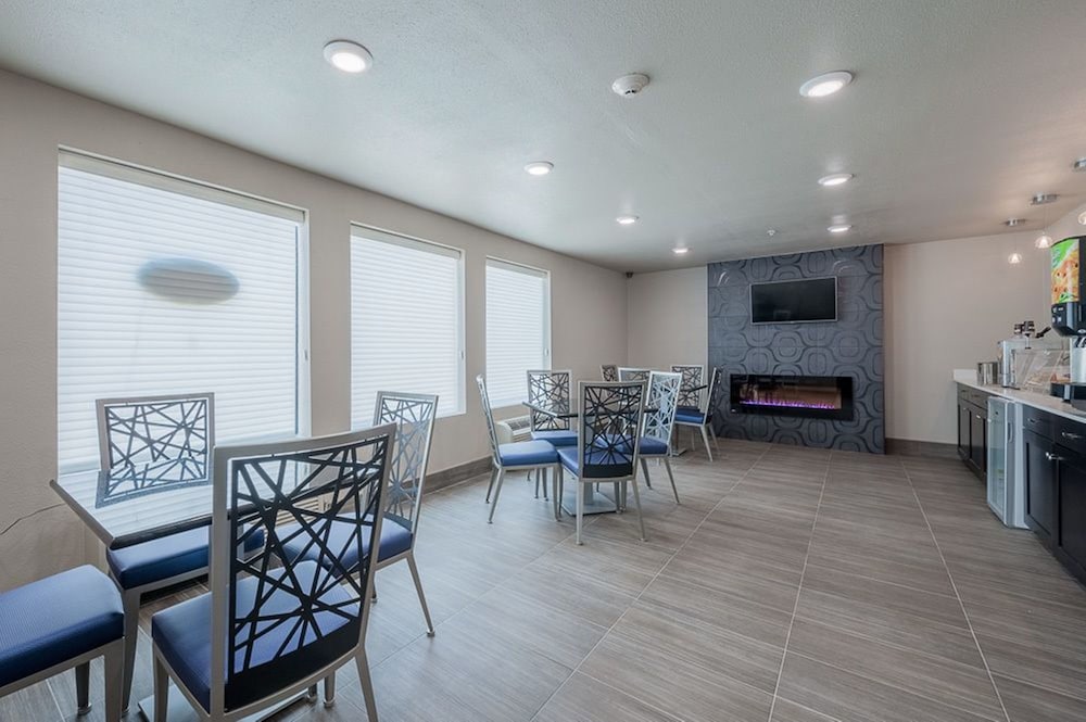 Stratford House Inns - Edmond 19/26