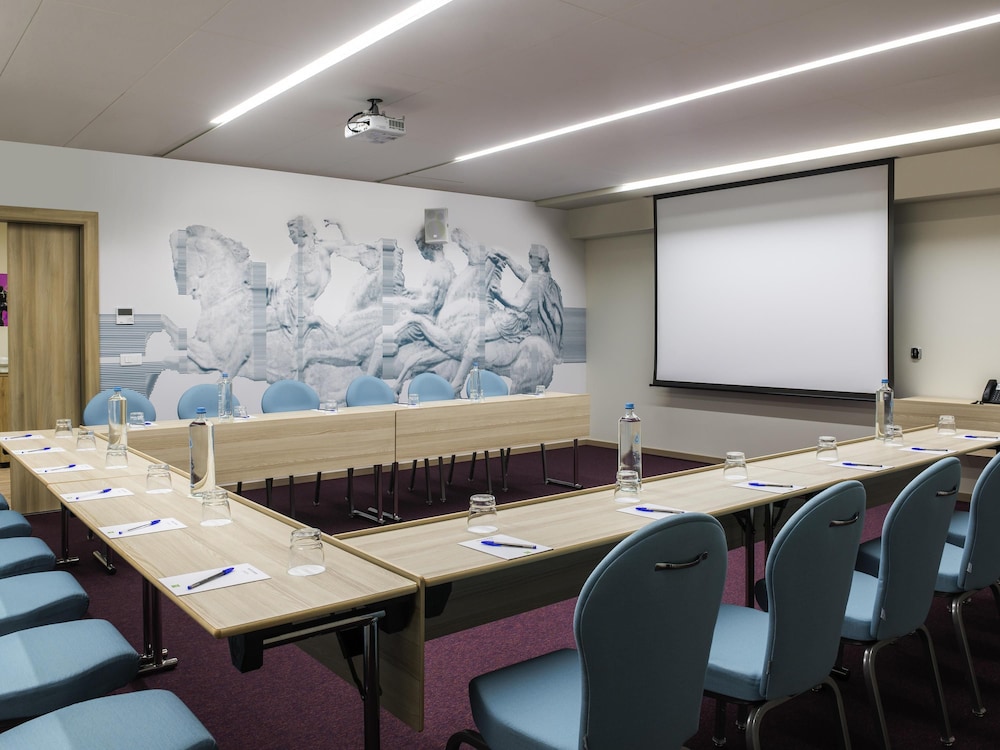 Ibis Styles Athens Routes 40/49