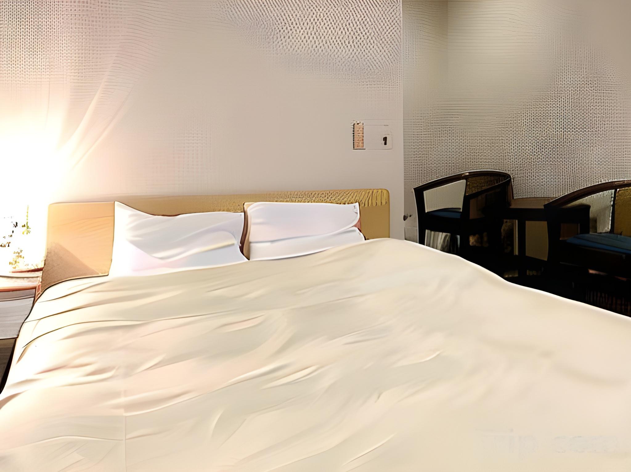 Semi Room, Compact, Standard, Semi Double Bed