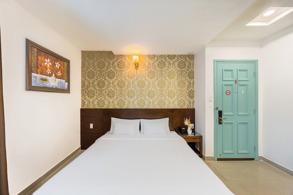 A25 Hotel - 29 Bui Thi Xuan 35/72