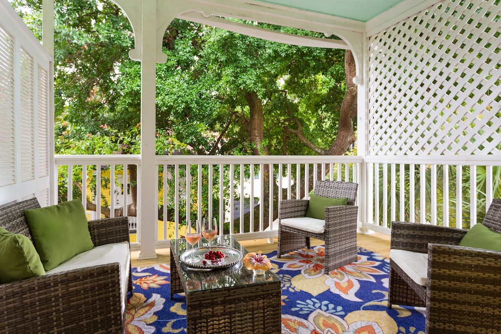 Azalea Inn and Villas 43/71