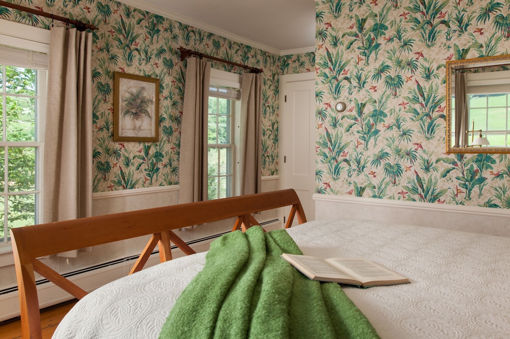 The Inn at Round Barn Farm 53/70