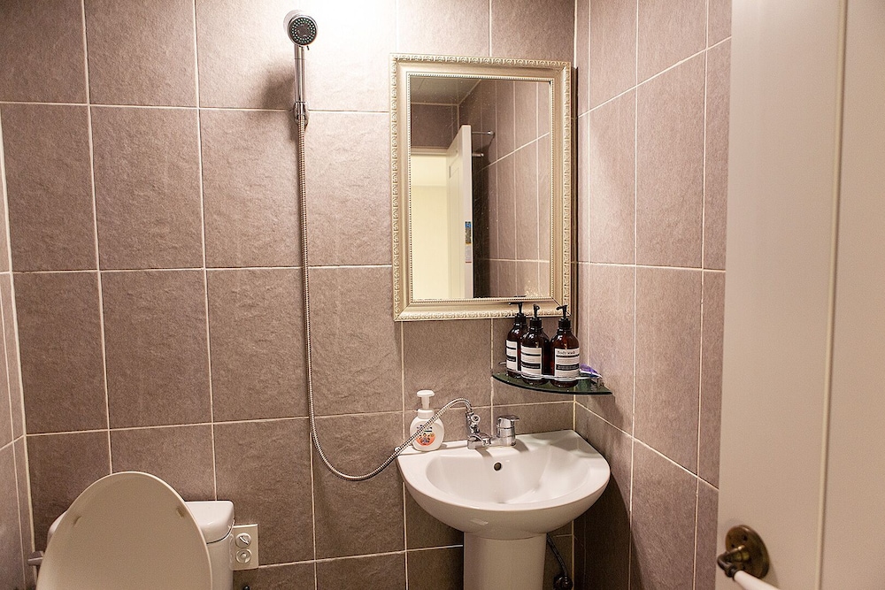 Familie Guest House Busan Station - Hostel 45/50
