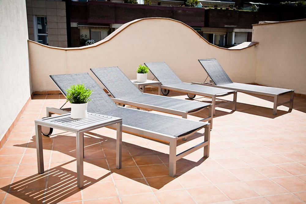 Up Suites Bcn 37/44