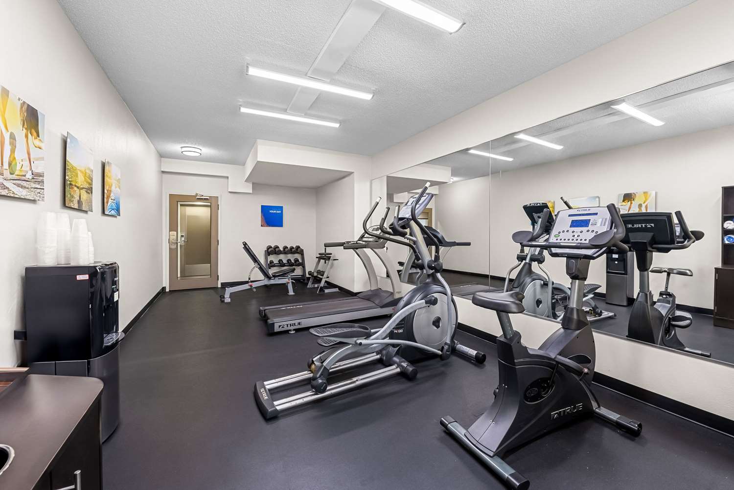 Comfort Inn and Suites Durham Near Duke University 23/44