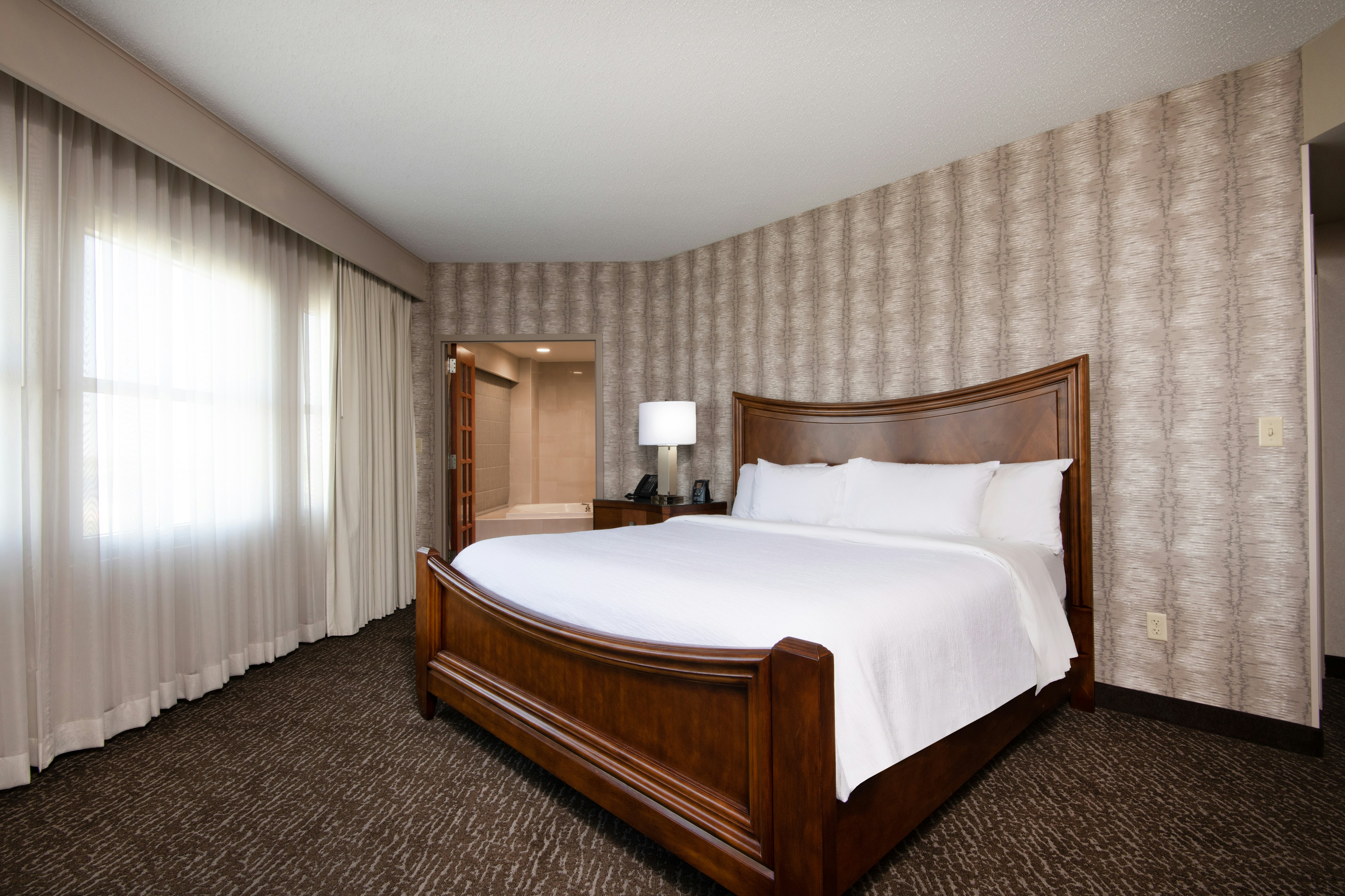 2 Rooms, Suite
