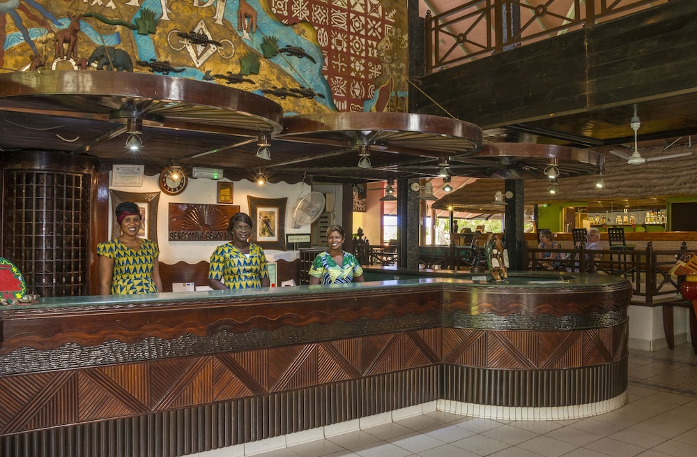 Senegambia Beach Hotel 51/73