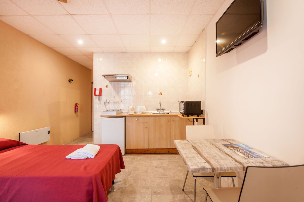 Alborada Aparthotel 12/44