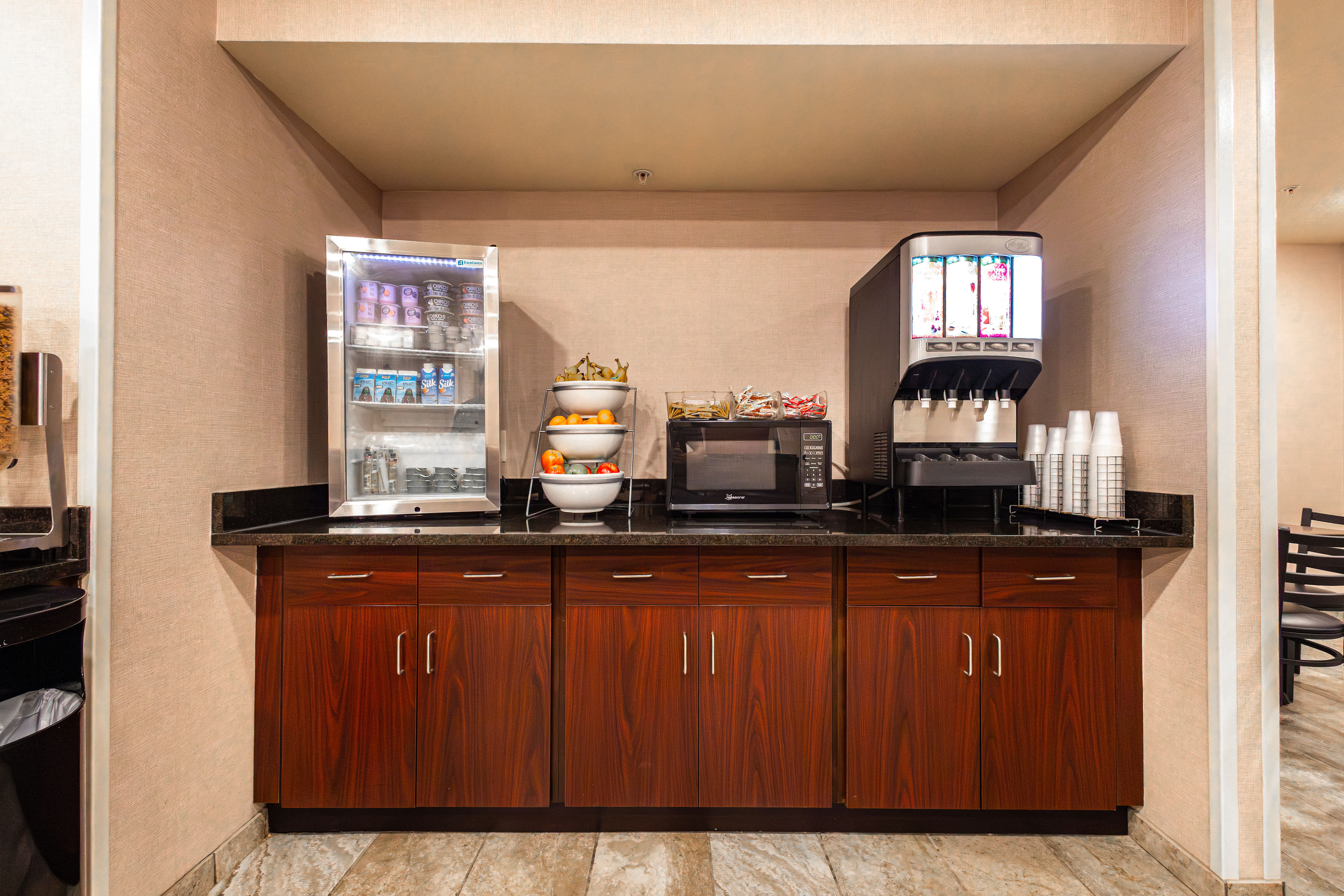 Cobblestone Inn Amp Suites Big Lake Tx 14/80