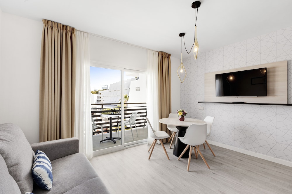 Palmanova Suites by TRH 31/46