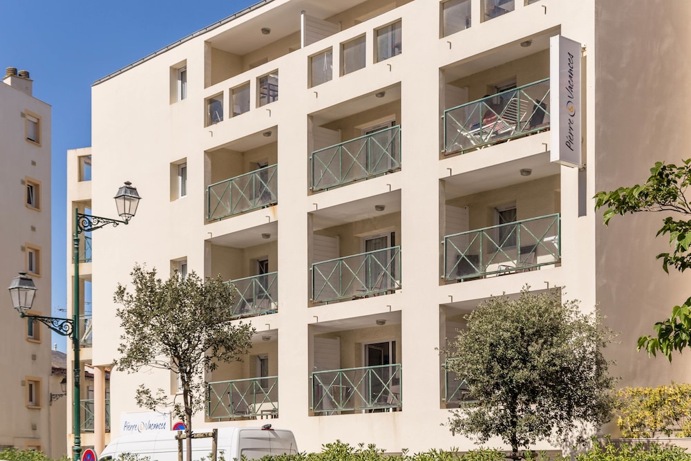 residence pierre et vacances la baie des sables