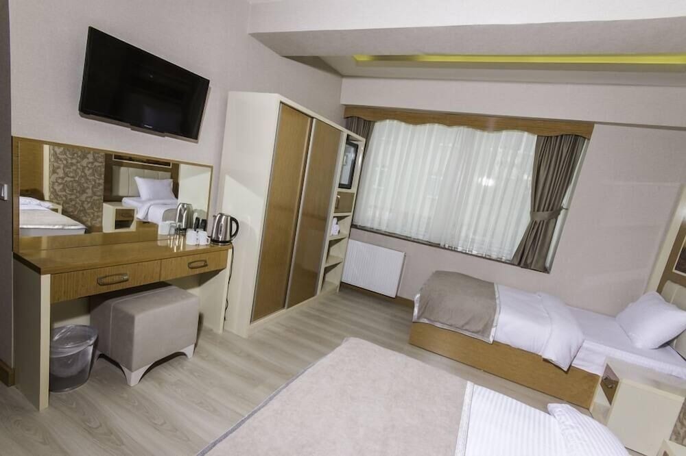 DE MAISON AIRPORT HOTEL 18/63