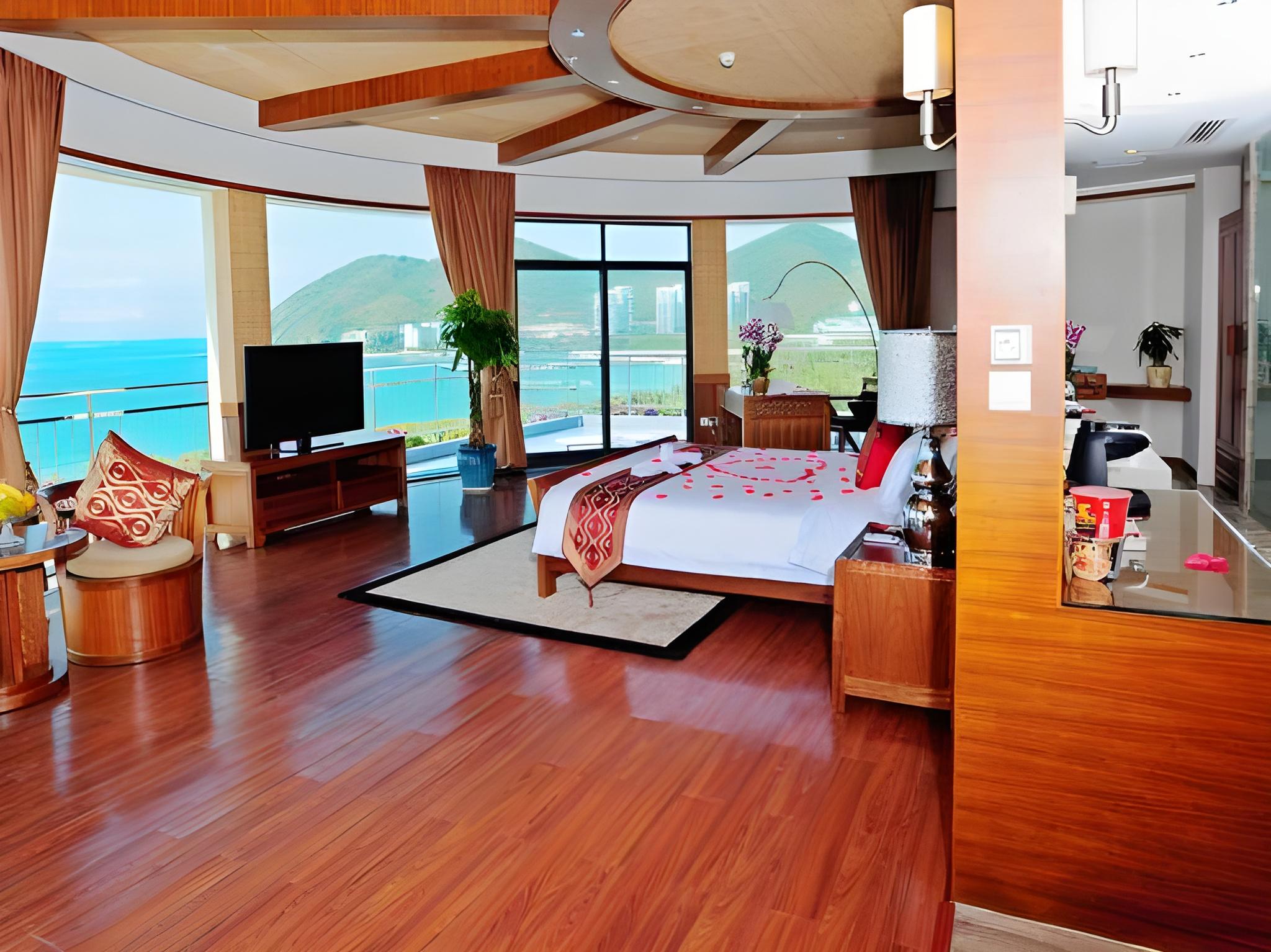 Honeymoon, Golf, Suite, Sea View
